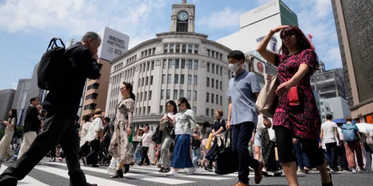 walking in tokyo