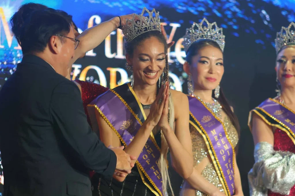 1st Cosplayer to Win Beauty Pageant: Breaking Otaku Limits in Japan 10 cosplay queen, beauty pageants in Japan, Japanese beauty contests, Miss Universe Japan, Miss World Japan, Mrs. of the Year Japan, Japanese pageant culture, pageants in Japan 2025, Japanese beauty standards, cosplay pageant Japan, Fenix D'Joan
