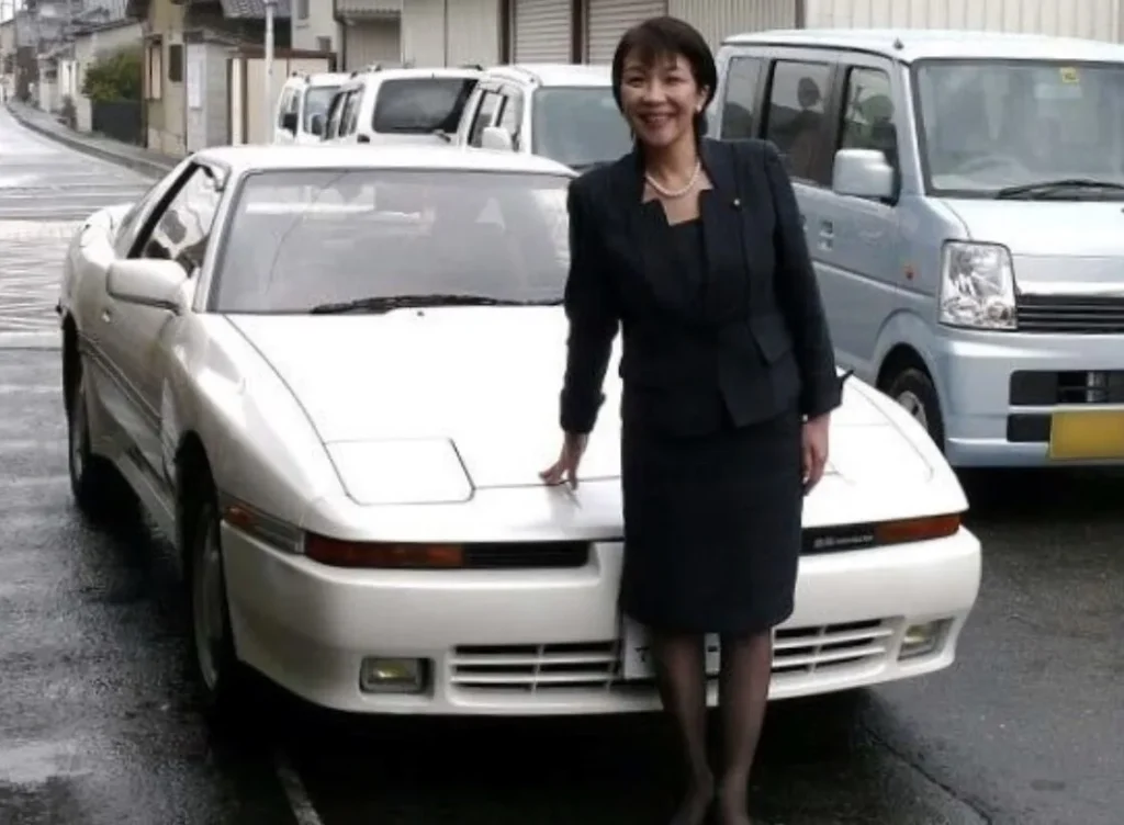 Sanae Takaichi, Prime Minister"s Car