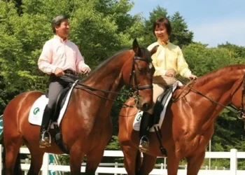 horse riding in japan